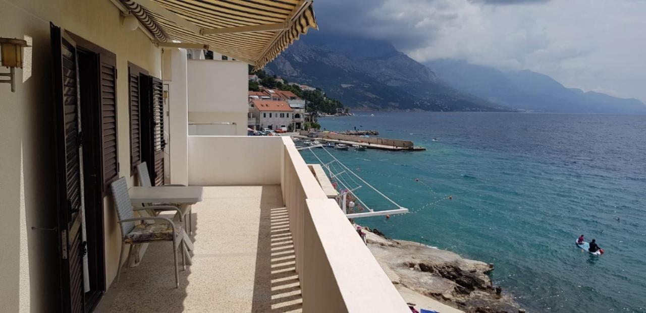 Apartments By The Sea Pisak, Omis - 1018 エクステリア 写真